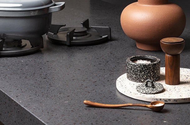 Een composiet terrazzolook blad is ook geschikt voor PITT-cooking.